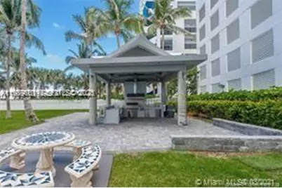 6301 Collins Ave #2804, Miami Beach, FL 33141 - Photo 9