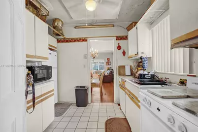 1451 NW 43rd St, Miami, FL 33142 - Photo 7
