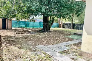 350 E 58th St, Hialeah, FL 33013 - Photo 25