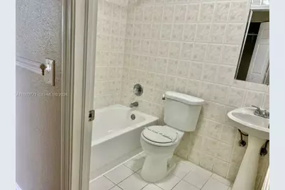 350 E 58th St, Hialeah, FL 33013 - Photo 13