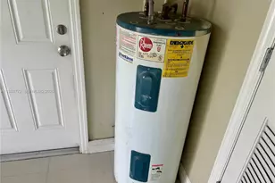 4015 W Park Rd, Hollywood, FL 33021 - Photo 9