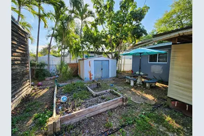 6721 Garfield St, Hollywood, FL 33024 - Photo 27