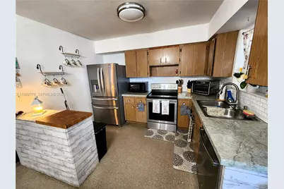 6721 Garfield St, Hollywood, FL 33024 - Photo 13