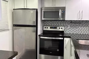 8075 SW 107th Ave, Miami, FL 33173 - Photo 3