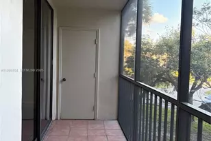 8075 SW 107th Ave, Miami, FL 33173 - Photo 7