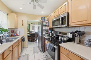 8431 NW 12th St, Plantation, FL 33322 - Photo 13