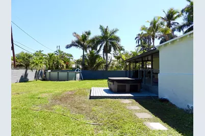 715 Hollywood Blvd, Hollywood, FL 33019 - Photo 9