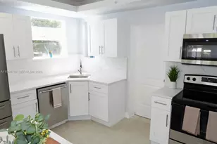 715 Hollywood Blvd, Hollywood, FL 33019 - Photo 23