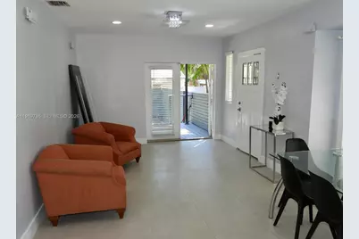 715 Hollywood Blvd, Hollywood, FL 33019 - Photo 3
