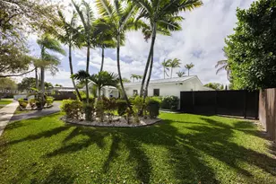 17520 SW 89th Ave, Palmetto Bay, FL 33157 - Photo 1