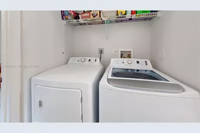 809 NW 170th Ter #26, Pembroke Pines, FL 33028 - Photo 15