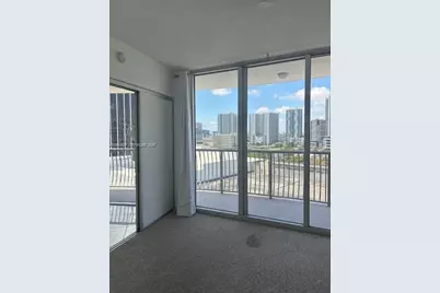 1750 N Bayshore Dr #1714, Miami, FL 33132 - Photo 3