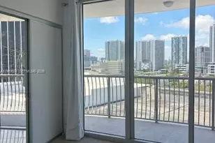 1750 N Bayshore Dr, Miami, FL 33132 - Photo 3