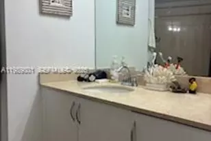 1750 N Bayshore Dr, Miami, FL 33132 - Photo 9