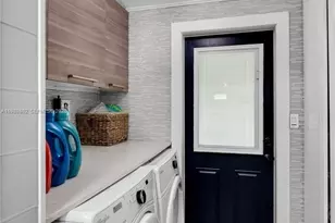 2051 Arcadia Dr, Miramar, FL 33023 - Photo 7