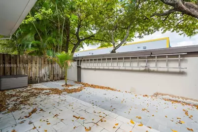 102 Riverwalk Cir, Sunrise, FL 33326 - Photo 21