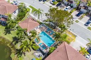 102 Riverwalk Cir, Sunrise, FL 33326 - Photo 35