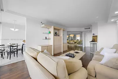 3598 Yacht Club Dr #1204, Aventura, FL 33180 - Photo 7