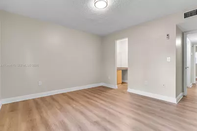 2690 W 76th St #104, Hialeah, FL 33016 - Photo 15