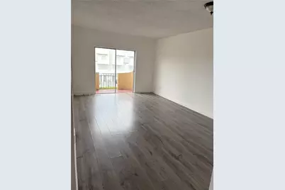 3675 W 11th Ave #320, Hialeah, FL 33012 - Photo 7