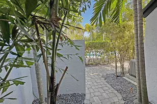700 SE 14th St, Fort Lauderdale, FL 33316 - Photo 3