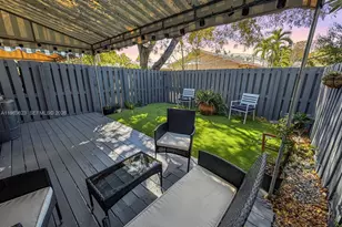 700 SE 14th St, Fort Lauderdale, FL 33316 - Photo 37