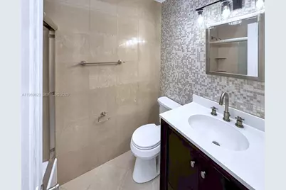 700 SE 14th St #G, Fort Lauderdale, FL 33316 - Photo 31