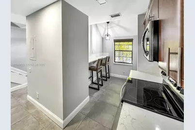 700 SE 14th St #G, Fort Lauderdale, FL 33316 - Photo 15