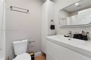 1111 SW 5th St, Boca Raton, FL 33486 - Photo 17