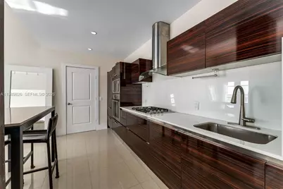 3739 Collins Ave #N-604, Miami Beach, FL 33140 - Photo 5