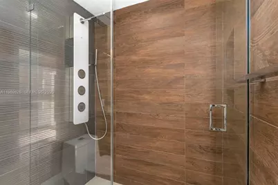 3739 Collins Ave #N-604, Miami Beach, FL 33140 - Photo 23