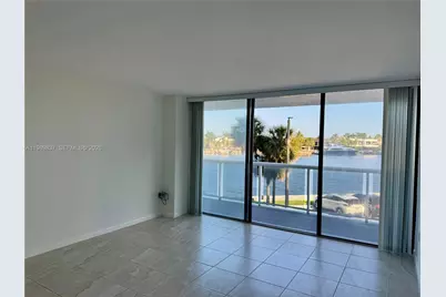 20515 E Country Club Dr #246, Aventura, FL 33180 - Photo 3