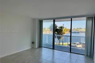 20515 E Country Club Dr, Aventura, FL 33180 - Photo 3