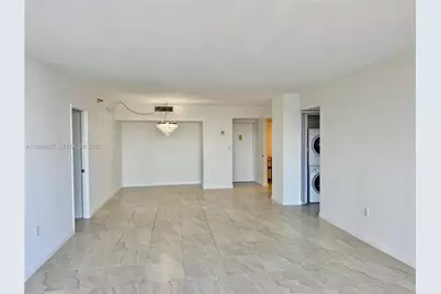 20515 E Country Club Dr #246, Aventura, FL 33180 - Photo 9