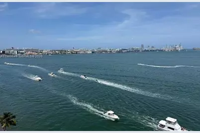 770 Claughton Island Dr #1216, Miami, FL 33131 - Photo 5