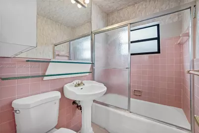 17831 NE 13th Ave, North Miami Beach, FL 33162 - Photo 9