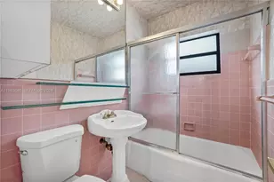 17831 NE 13th Ave, North Miami Beach, FL 33162 - Photo 9