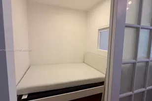 1525 Meridian Ave, Miami Beach, FL 33139 - Photo 5