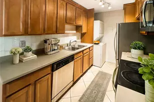 9454 SW 77th Ave, Miami, FL 33156 - Photo 3