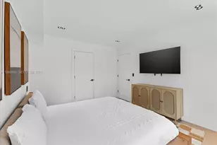 3786 NE 167th St, North Miami Beach, FL 33160 - Photo 17