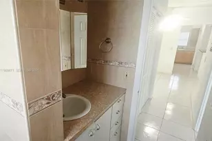141 NE 10th Ave, Hallandale Beach, FL 33009 - Photo 15