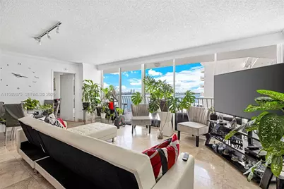 7601 E Treasure Dr #1924, North Bay Village, FL 33141 - Photo 5