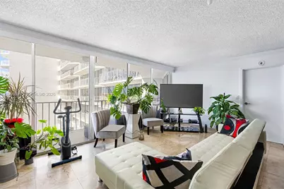 7601 E Treasure Dr #1924, North Bay Village, FL 33141 - Photo 7