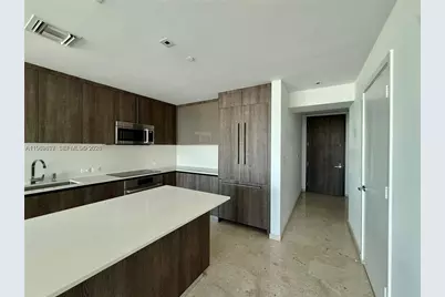 88 SW 7th St #1808, Miami, FL 33130 - Photo 5