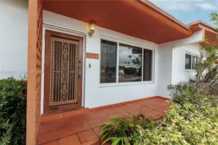 5660 W 13th Ct, Hialeah, FL 33012 - Photo 29