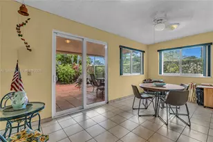 5660 W 13th Ct, Hialeah, FL 33012 - Photo 21