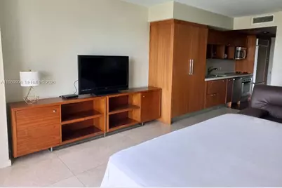 50 Biscayne Blvd #507, Miami, FL 33132 - Photo 7