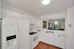 9511 Weldon Cir, Tamarac, FL 33321 - Photo 3