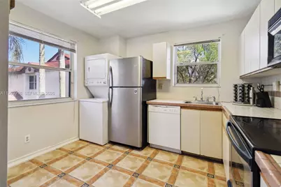 1250 SW 113th Ter #203, Pembroke Pines, FL 33025 - Photo 13