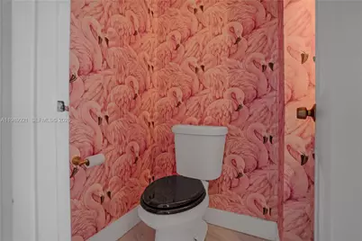 2899 Collins Ave #847, Miami Beach, FL 33140 - Photo 15